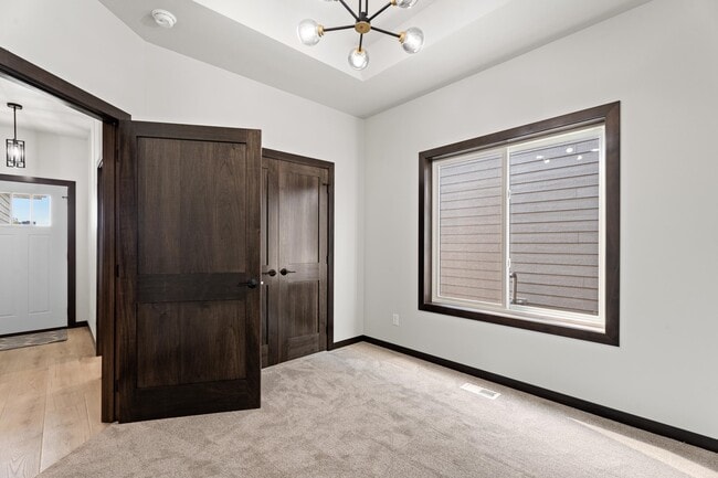 Building Photo - 1107 S Foss Ave