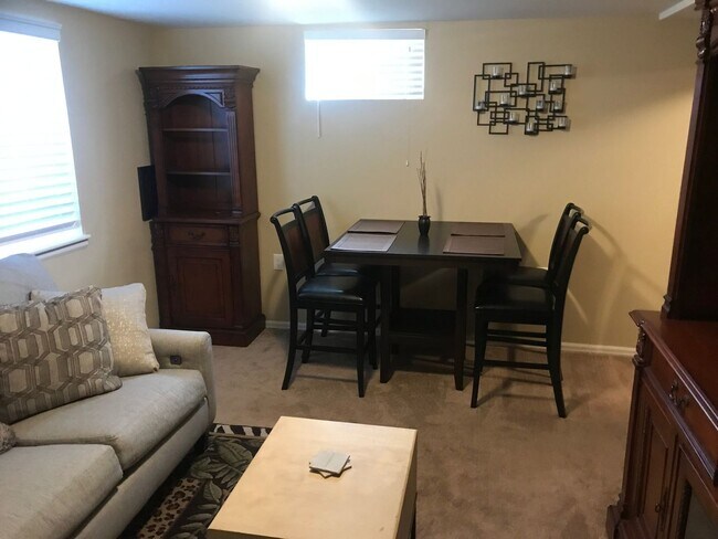 Building Photo - Reed Drive