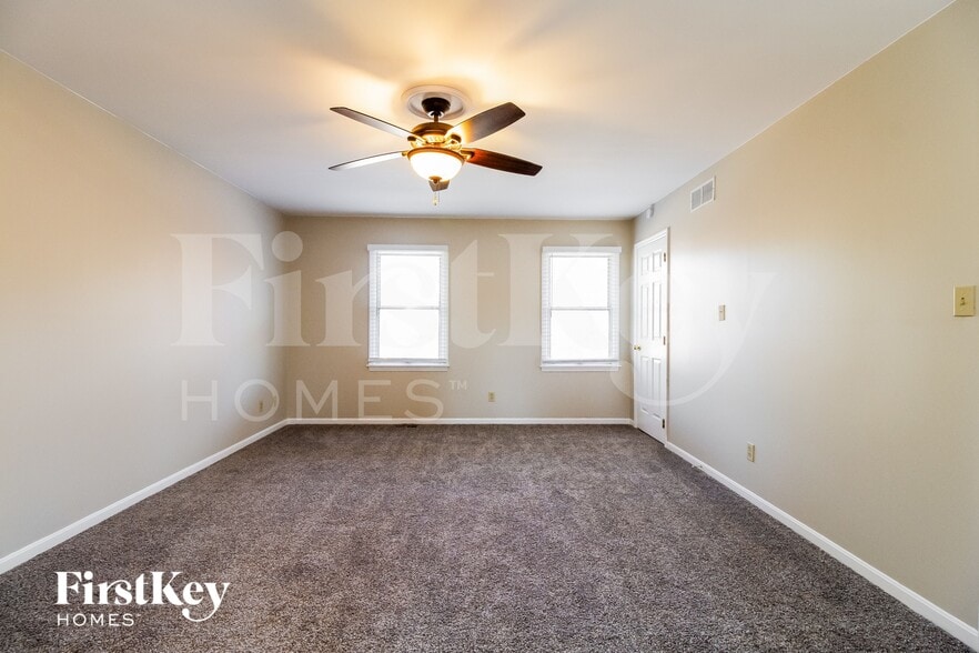 Building Photo - 7247 Cinnamon Woods Dr