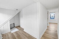 Building Photo - 22 Florence St