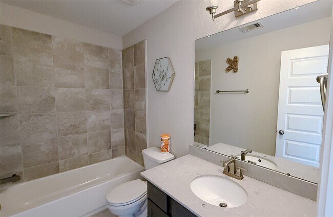 Building Photo - 23303 Briarstone Hbr Trl