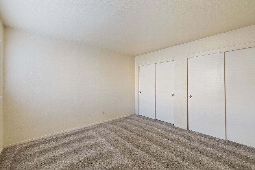 Building Photo - 7675 N 1st St