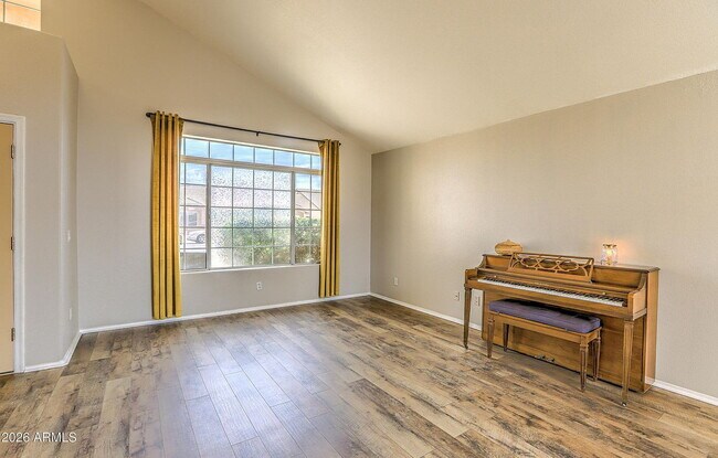 Building Photo - Single Family Home For Rent