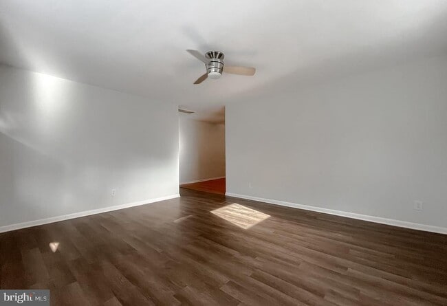 Building Photo - 18937 McKays Cove Ln