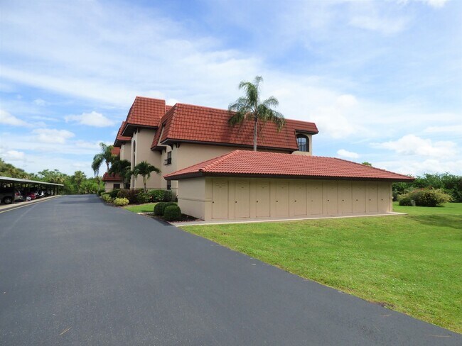 Building Photo - Rolls Landing Condo- Gated community with all the features