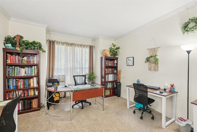 Building Photo - 511 Azalea Dr
