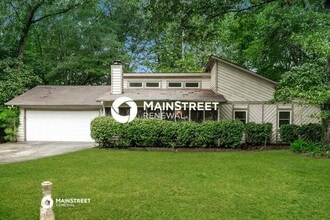 Building Photo - 3 Bedroom Pet-Friendly Home in Stockbridge, GA with Main Street Renewal