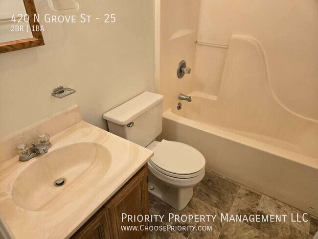 Building Photo - 420 N Grove St