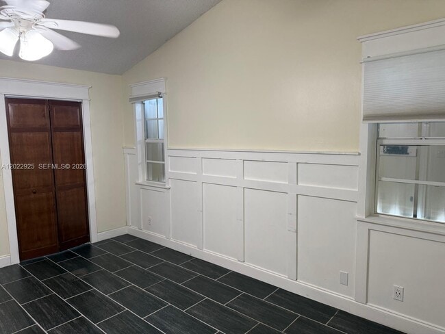 Building Photo - 5470 Pine Cir