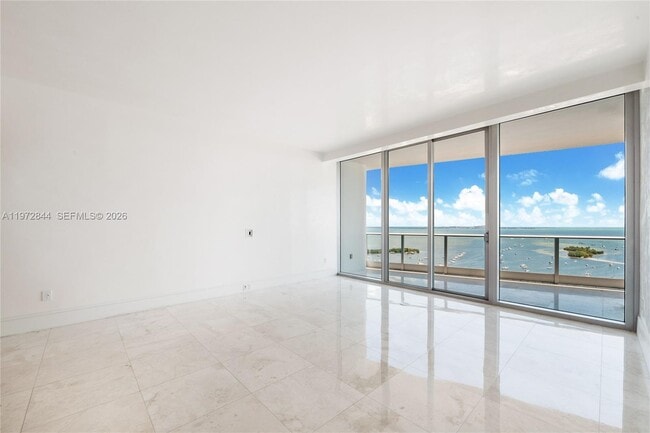 Building Photo - 2627 S Bayshore Dr