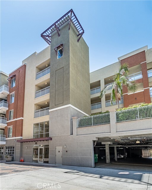 Building Photo - 12668 Chapman Ave