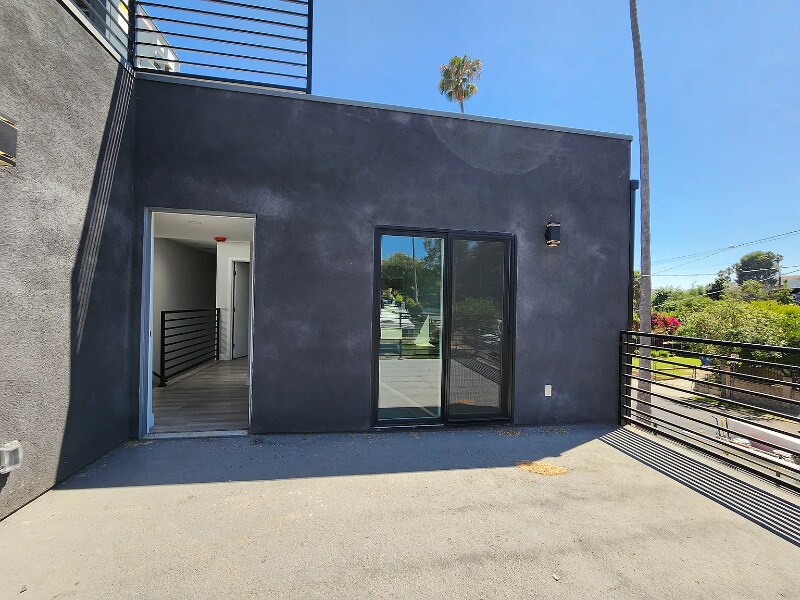 Building Photo - 3330 Portola Ave