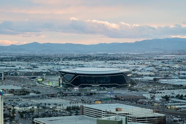 Building Photo - Waldorf Astoria Las Vegas- 1 bed .5 bath on the 39th floor!