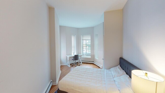 Building Photo - 96 Hammond St