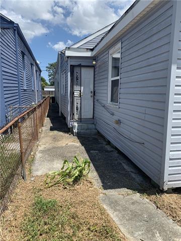 Building Photo - 1510 St Anthony St