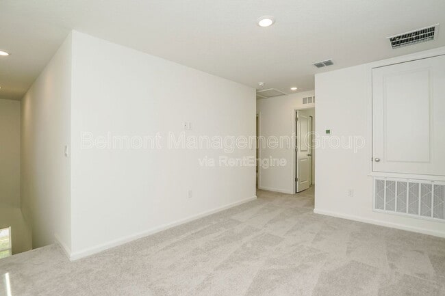 Building Photo - 1212 Belle Isle Ln