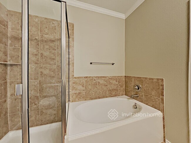Building Photo - 11920 Summer Springs Dr