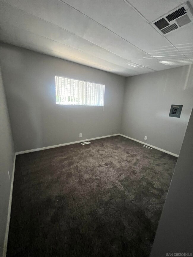 Building Photo - 955 Howard Ave