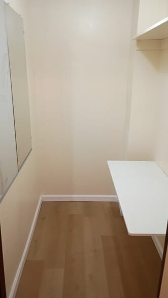 Study Nook - 5523 Ellsworth Ave