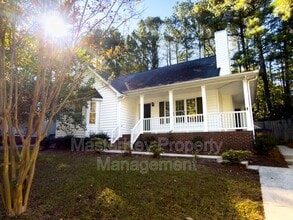 Building Photo - 251 Tillamook Dr