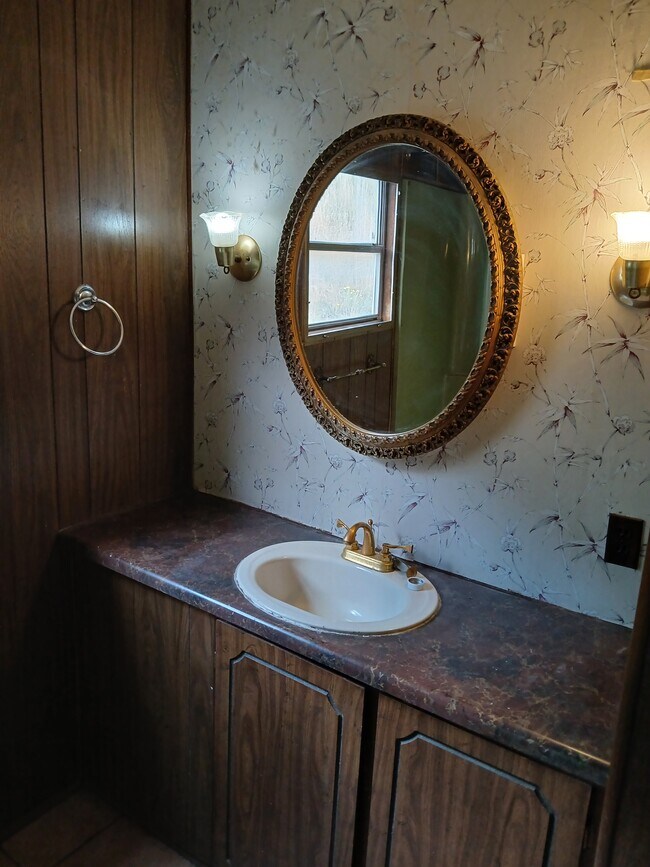 Building Photo - 2800 Miner St