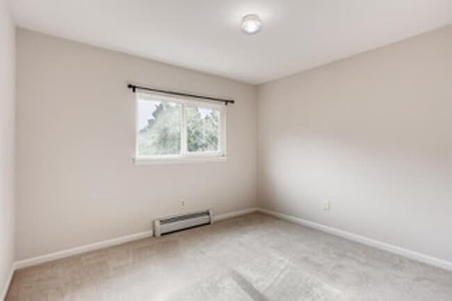 Building Photo - Beautiful 3 Bedroom Townhome in North Boulder