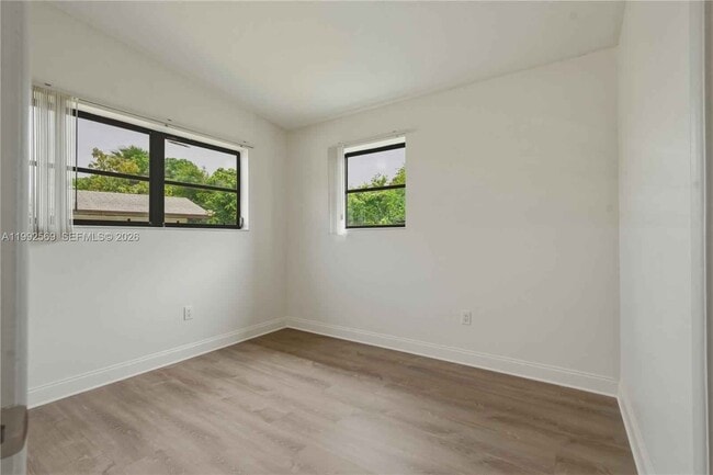 Building Photo - 3825 SW 33rd St