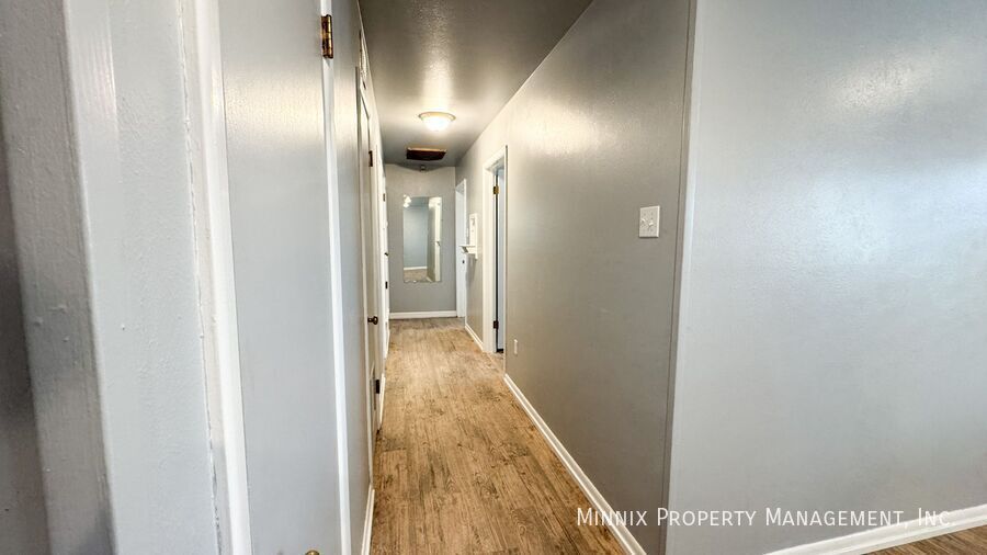 Building Photo - 2806 60th St