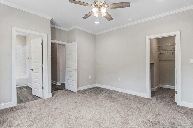 Building Photo - 106 Kingston Cir