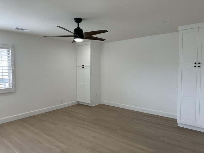 Building Photo - 24643 Santa Clara Ave