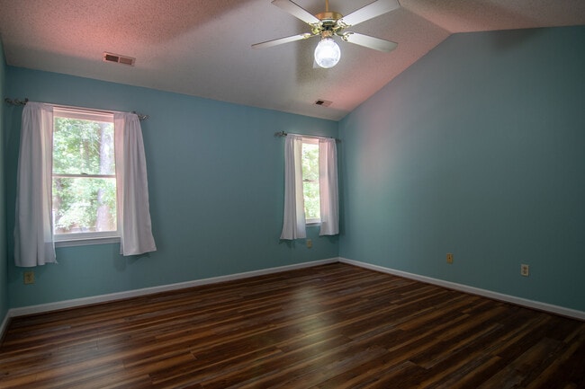 Building Photo - 4801 Buttonbush Dr