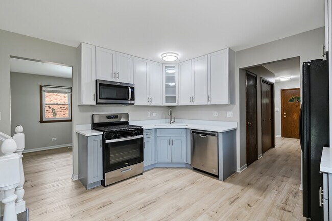 Building Photo - 8456 Dixon Ct