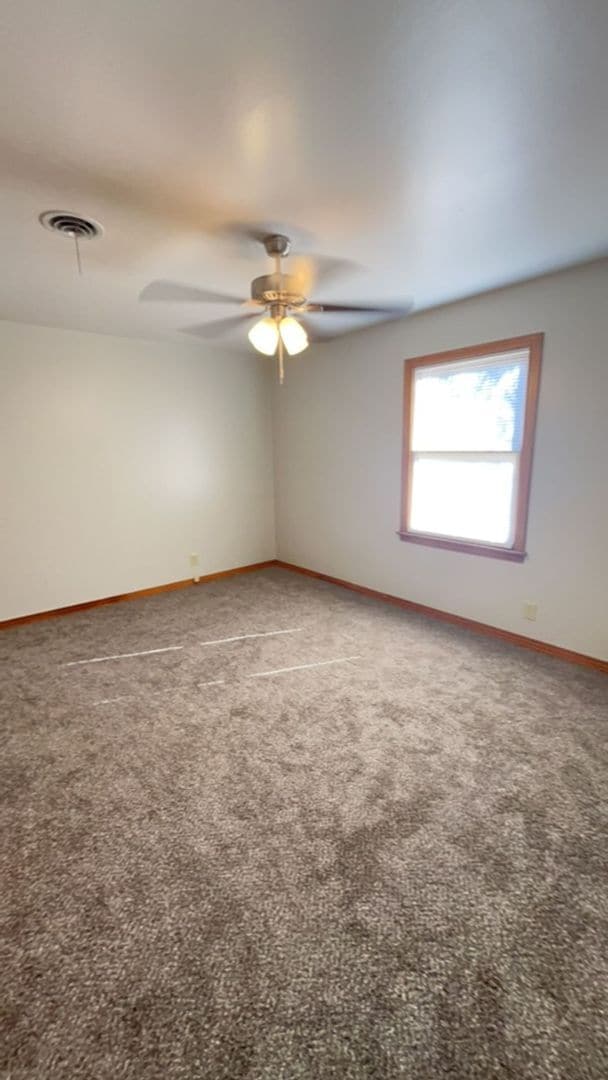 Building Photo - 1757 Meadowbrook Dr