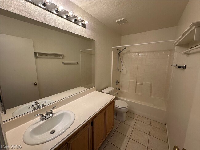 Building Photo - 9925 Ranch Hand Ave