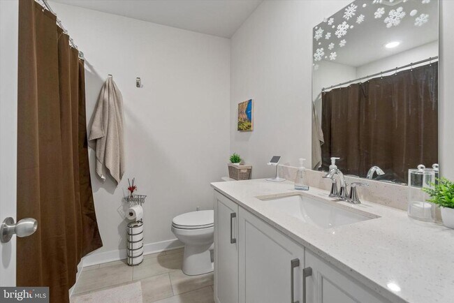 Building Photo - 46 Continental Wy