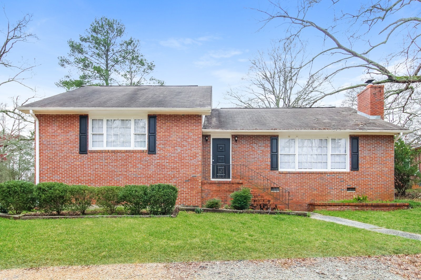 Building Photo - 1360 Forest Hill Rd