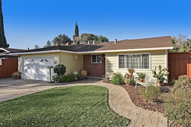 Building Photo - Beautifully Updated Single Family Home with Sparkling Pool