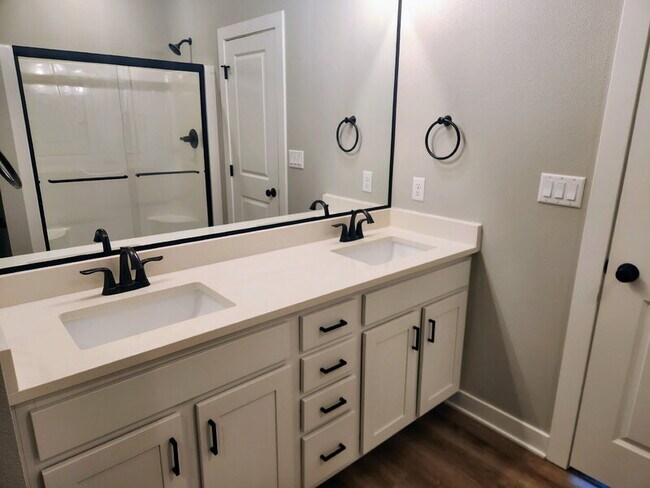 Building Photo - 1603 Red Cedar Ln