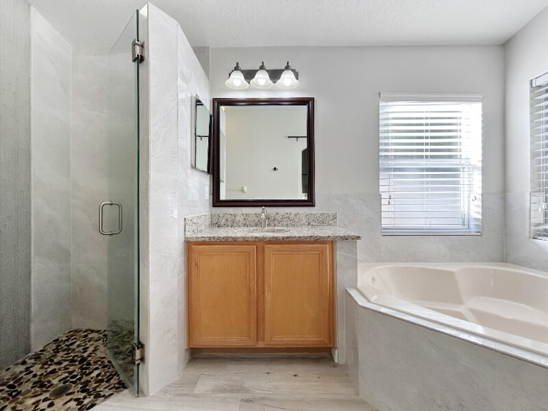 Building Photo - 12514 Sophiamarie Loop