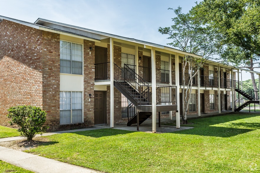 Fox Hill Apartments 8508 Greenwell Springs Rd Baton Rouge LA 70814