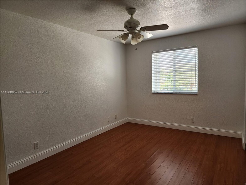 Building Photo - 11392 NW 34th Pl