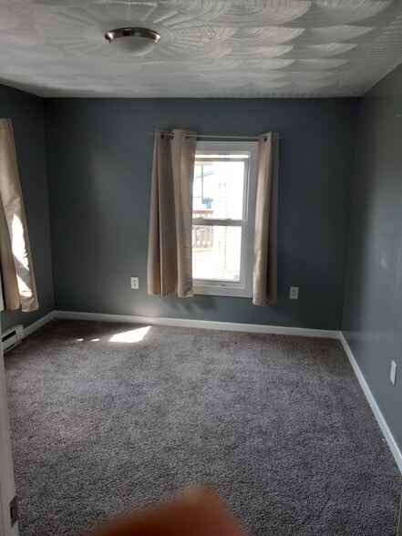 2nd bedroom - 77 Fox St