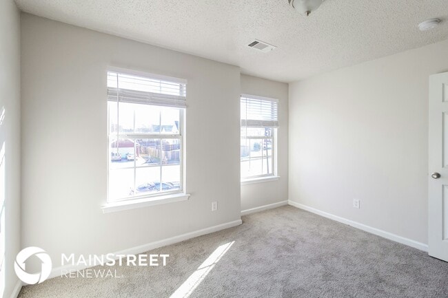 Building Photo - 5823 Waggoner Walk