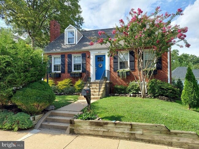 Primary Photo - 4615 22nd St N