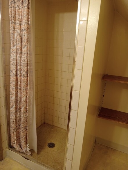 Building Photo - 202 Hosmer St