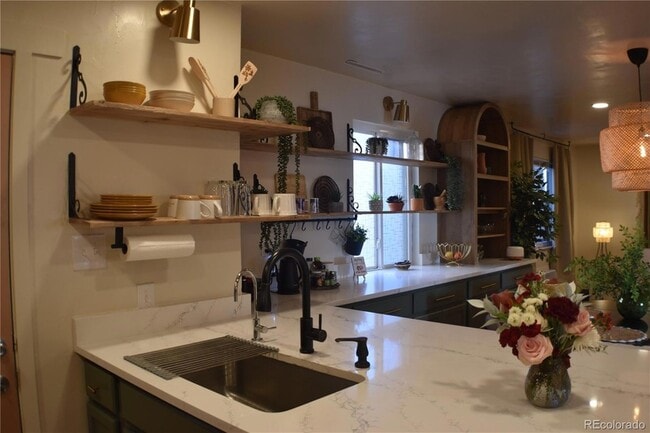 Building Photo - 1625 N Murray Blvd