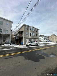 Building Photo - 48 Hunters Ave