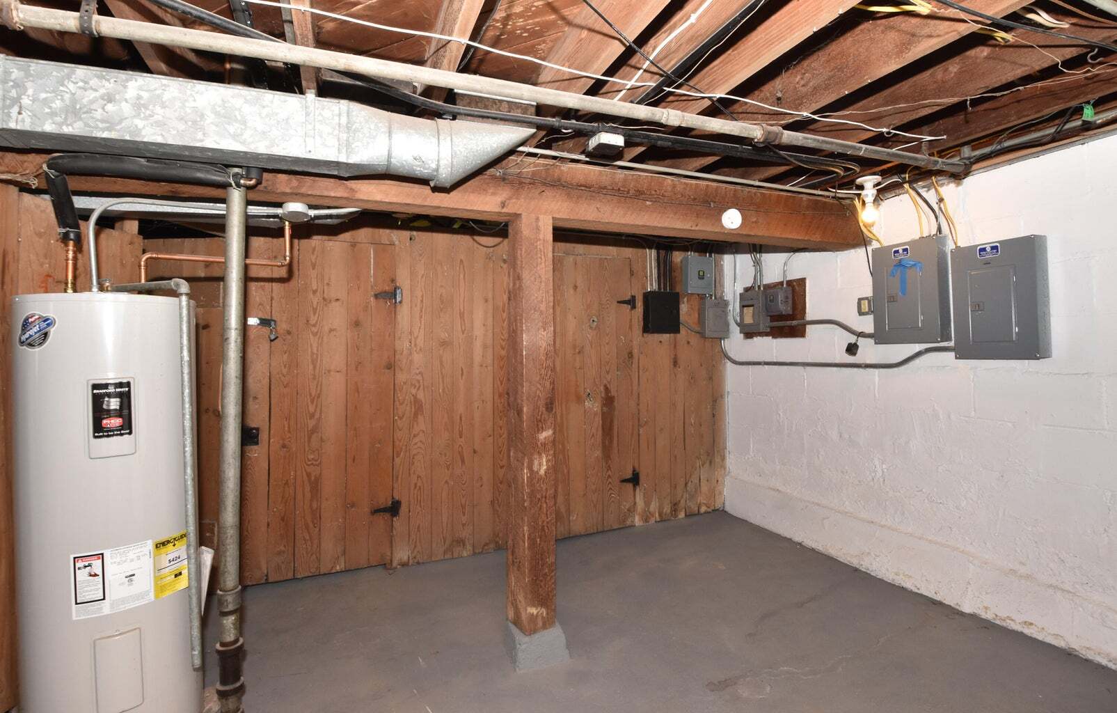 Basement - 5831 W Rogers St