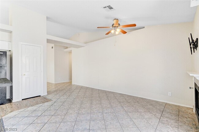 Building Photo - 5032 Drummond Rd