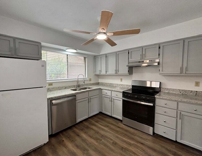 Building Photo - 2935 Nacogdoches-400.27